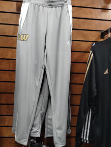 New 25-26 Warm-up pants